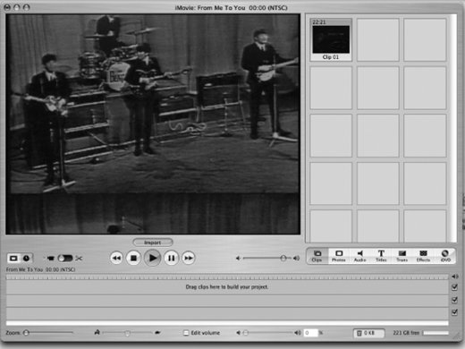 A media player interface shows a black and white video of a band performing on stage, grid section for clips, transport controls, timeline, and status bar at the bottom.