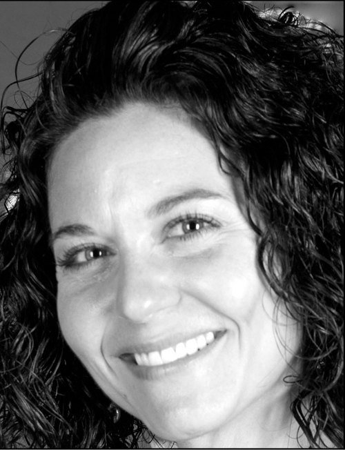 A portrait of Courtney Harrington.