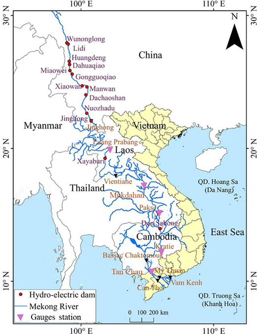 A map locates the Mekong River, hydroelectric dams, and gauge stations across China, Myanmar, Laos, Thailand, Cambodia, and Vietnam.