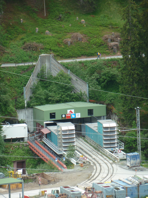 Figure 3 Refer to the image caption for details.