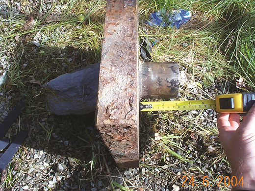 Anchorage faceplate after dismantling showing shortened tube Refer to the image caption for details.