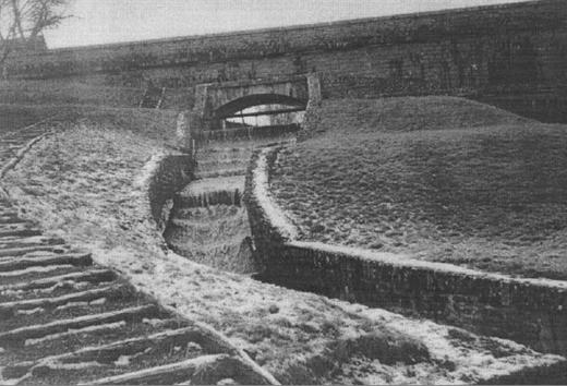 Fig. 2. Refer to the image caption for details.